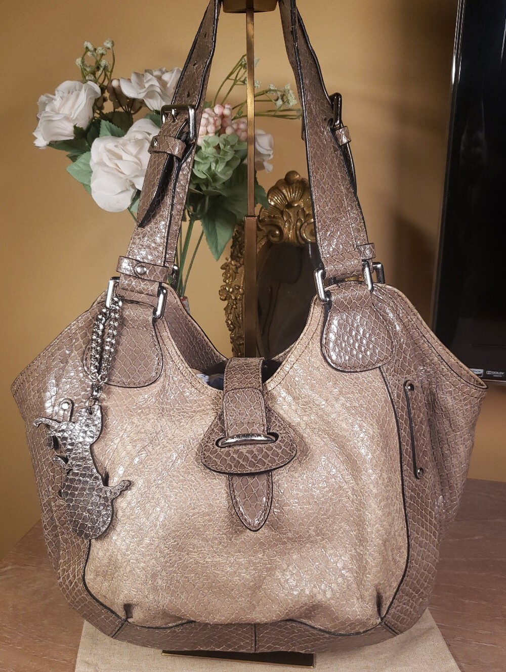 Celine Genuine Python Shoulder Hobo Bag WC-SA-0049 (Org. Retail $4250) - Picture 16 of 16